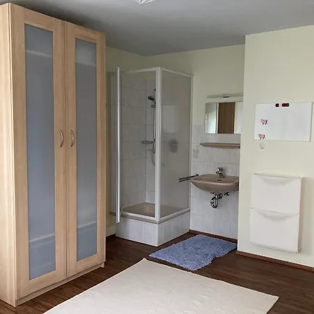 Kompaktes 1-zimmer-apartment Mit Pantry-küche * Bad Schonborn