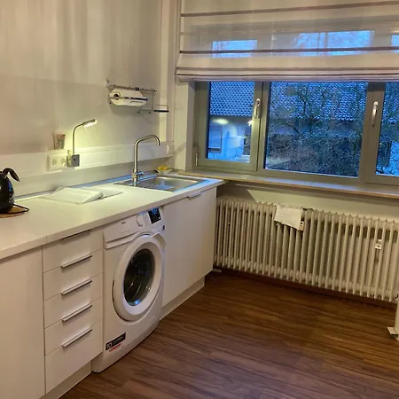 Apartment Kompaktes 1-zimmer-apartment Mit Pantry-küche *